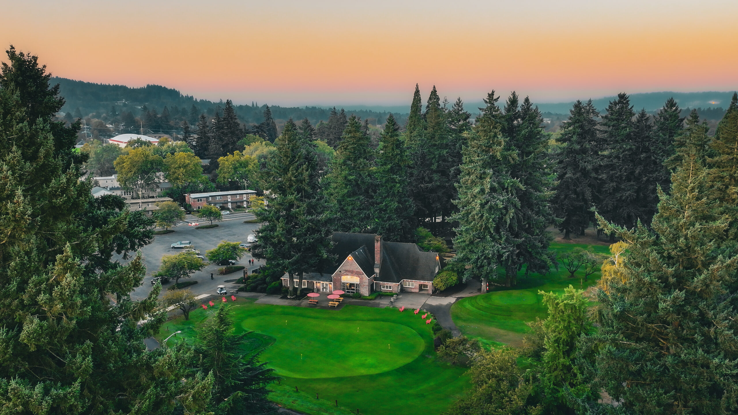 Rose City Golf Club clubhouse in Portland, Oregon